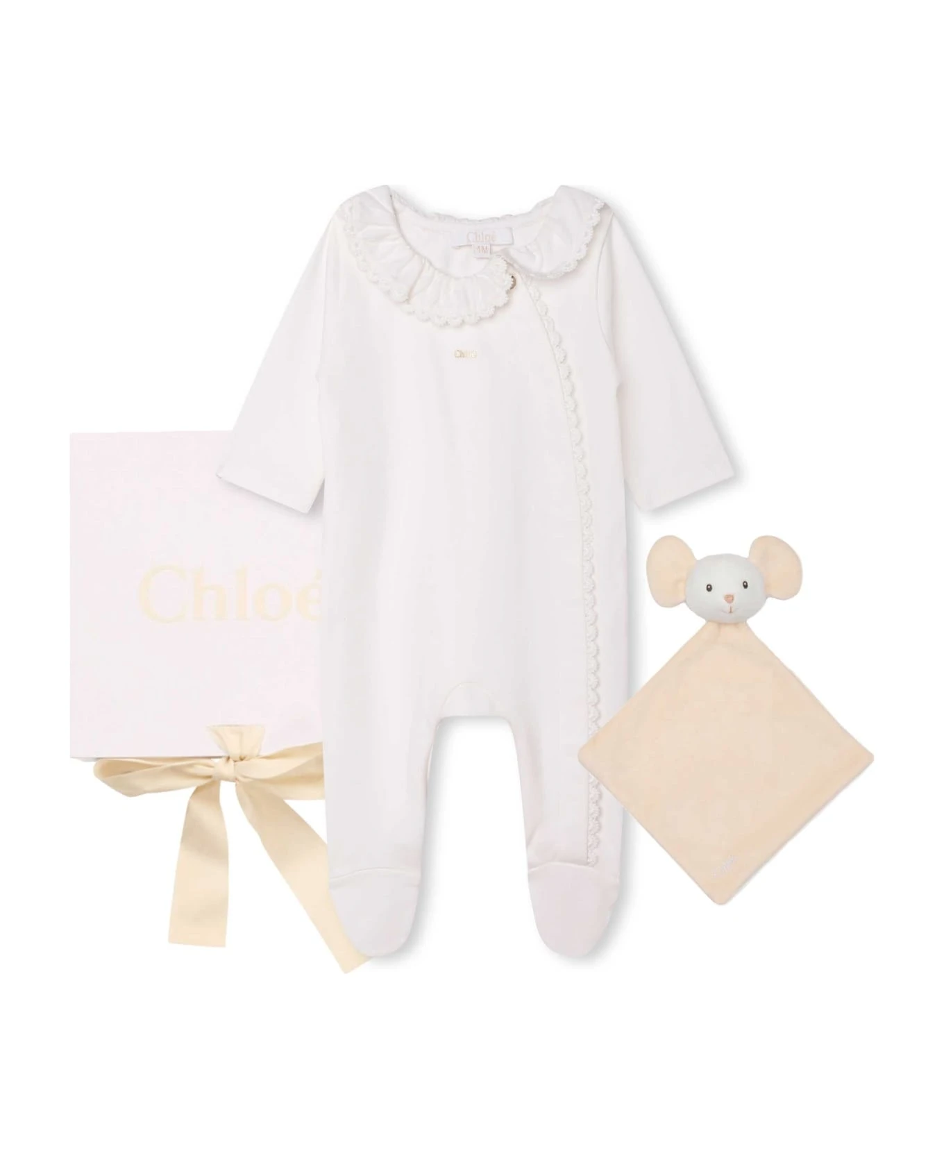 Chloé Newborn Set With Ruffles 1 Chloé Newborn Set With Ruffles